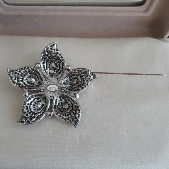 VTG JOAN RIVERS Faux Tanzanite, Pearls w/Rhinestones PIN BROOCH Silver Tone 2.5" - Picture 7 of 7
